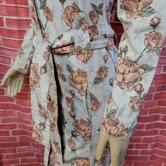 Floral print belted walking coat - Picture 2 of 9